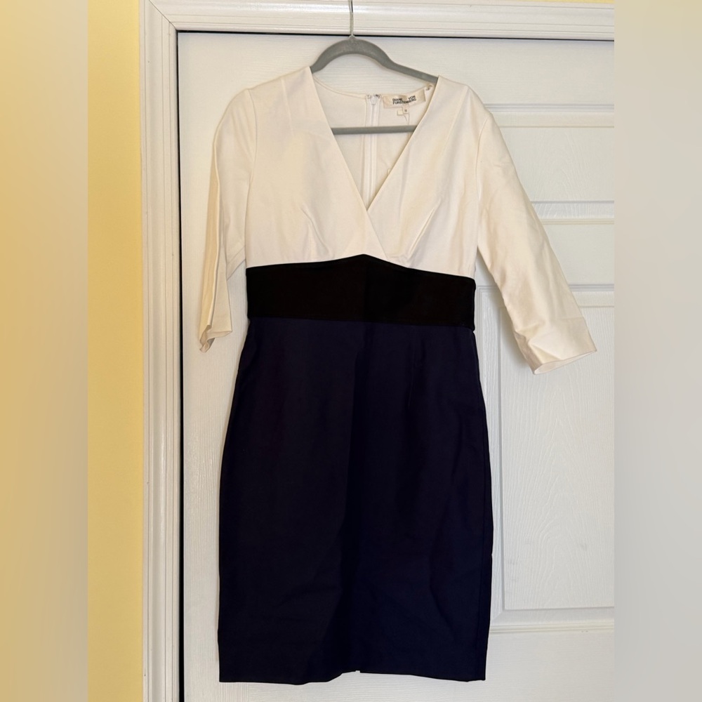 Diane Von Furstenberg White Navy Blue and Black Long Sleeve Dress